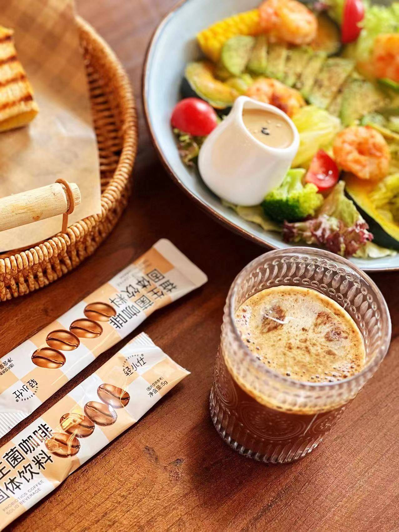 神刚需撞上肠道健康代工模式解锁饮品新蓝海PG麻将胡了试玩益生菌咖啡爆火背后：提(图1)