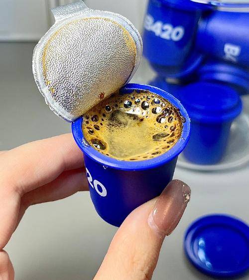 神刚需撞上肠道健康代工模式解锁饮品新蓝海PG麻将胡了试玩益生菌咖啡爆火背后：提(图3)